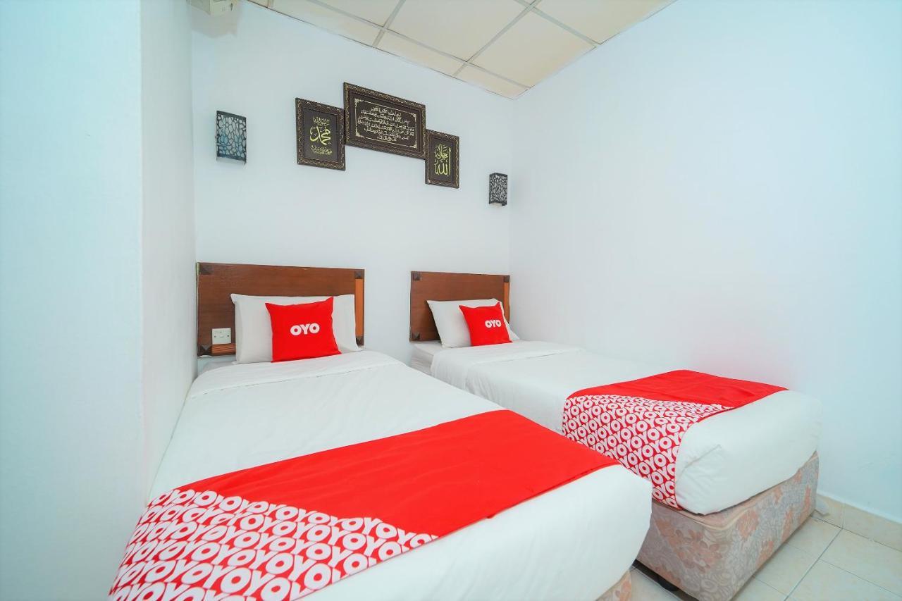 Oyo 89850 Mutiara Motel Kuah Ngoại thất bức ảnh