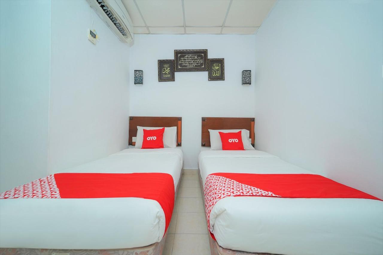 Oyo 89850 Mutiara Motel Kuah Ngoại thất bức ảnh